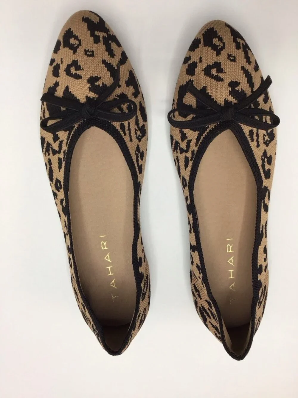 Tahari Tan Flats Size 7.5 Women's Animal Print Soft
